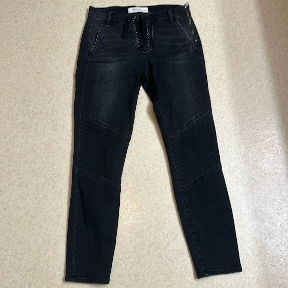 Gap jeans. Black size 4. Tie front.